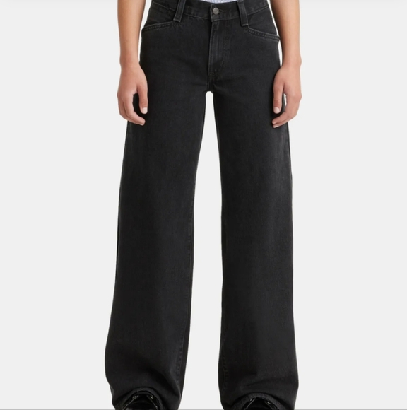 Jeans - Picture 1 of 8
